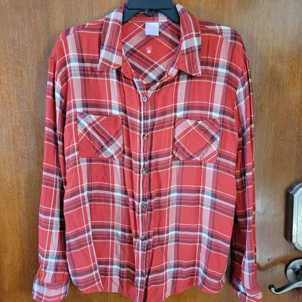 Women's button up shirt